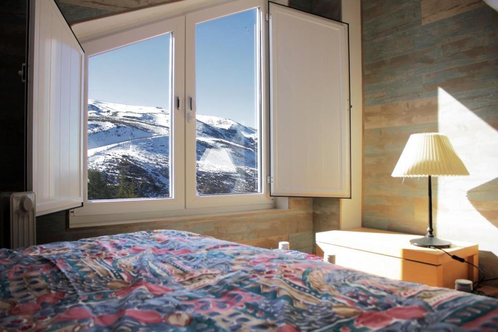 Miramar Ski A Pie De Pista Сиера Невада Екстериор снимка